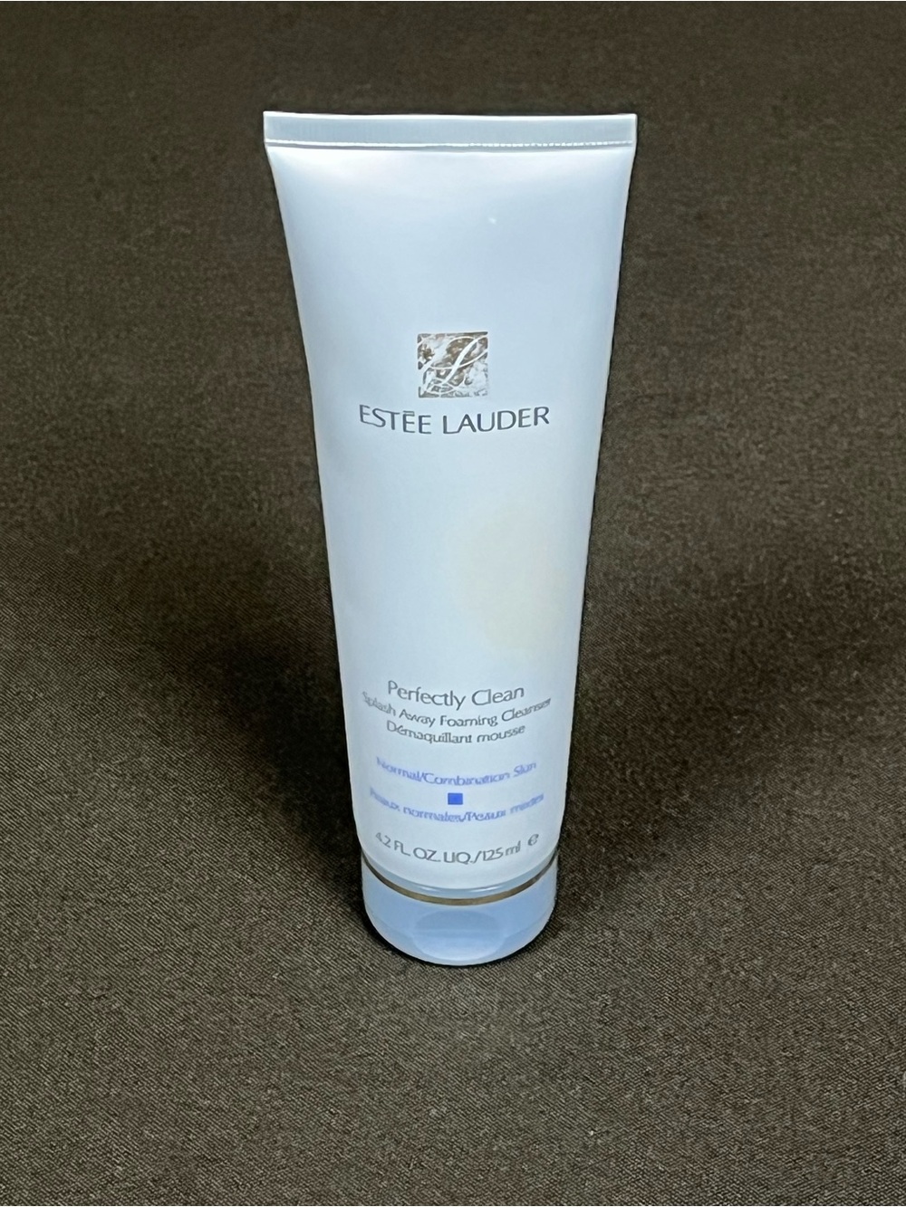 Estée Lauder Perfectly Clean Splash-Away Foaming Cleanser 4.2 oz – New & Sealed